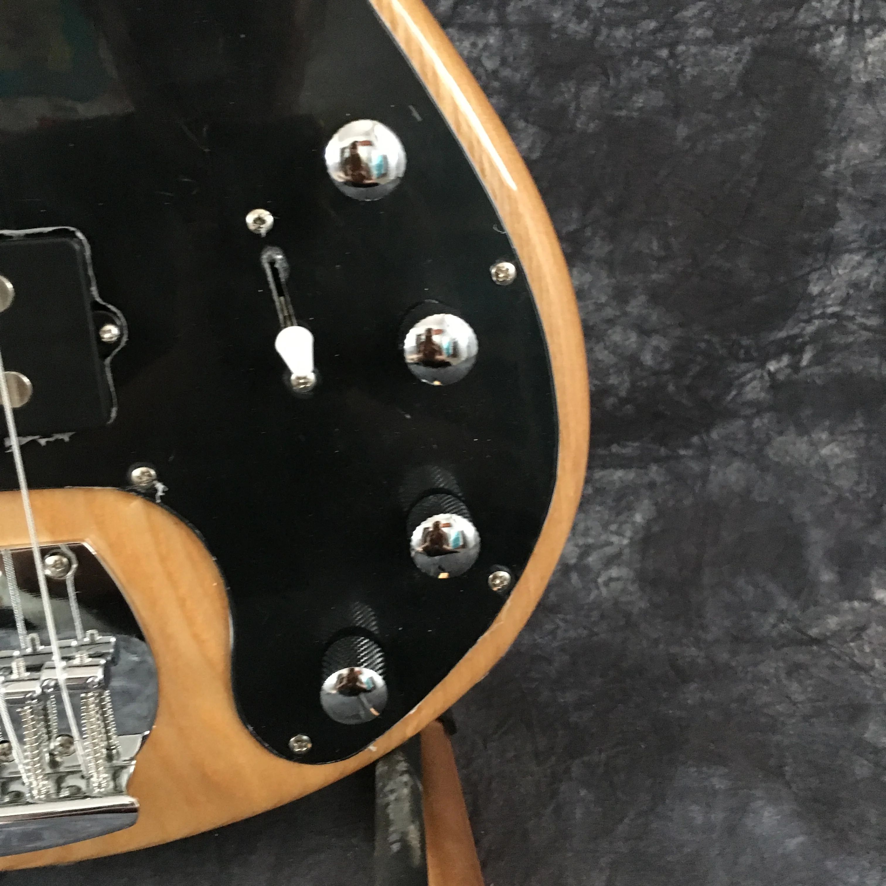 Suneye sales leader Bass 5 string Ernie Ball yellow squid electric guitar Chrome hardware dfvc available for delivery | Спорт и