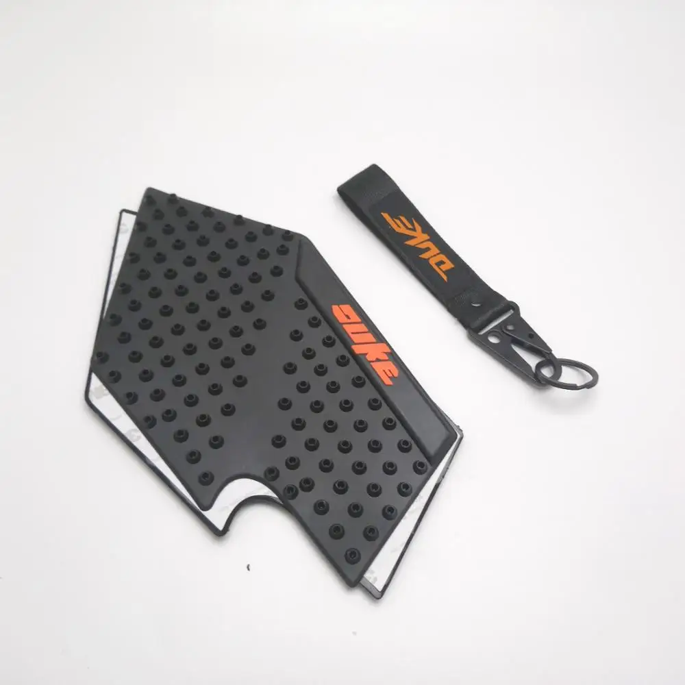 side pad key chain Для KTM DUKE 125 200 390 мотоциклетные Нескользящие Танк Pad Сторона газа Колено сцепление тяги колодки протектор наклейки - Цвет: side pad key chain