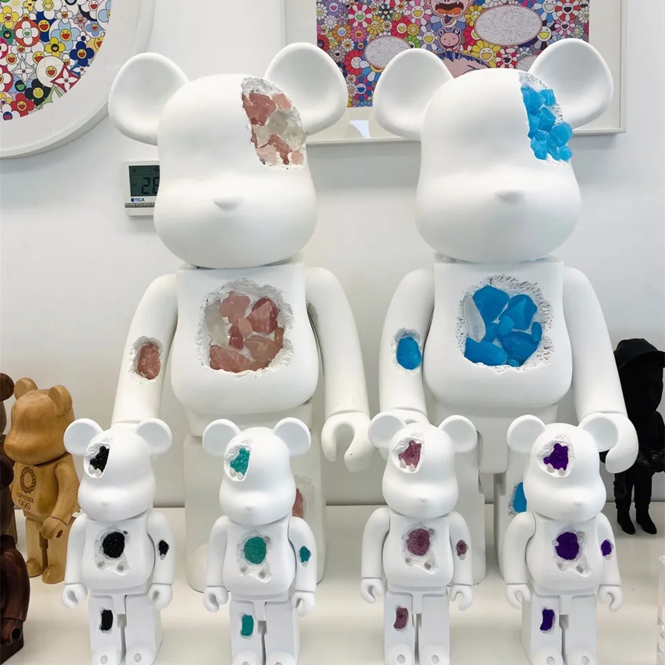 

Игрушки-куклы Bearbrick 400%, 28 см, Хрустальная статуя разрушения для гостиной, скульптура, декоративная подарочная Коллекционная Статуэтка для п...
