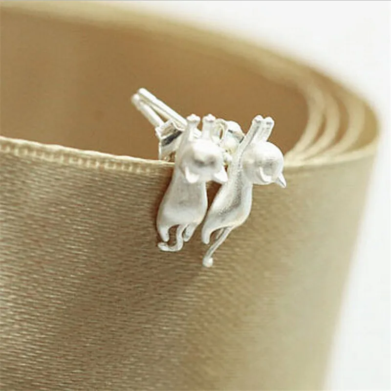 

Fashion Delicate Tiny Cute Cats Earrings Chic Silver Plated Kitty Stud Earrings