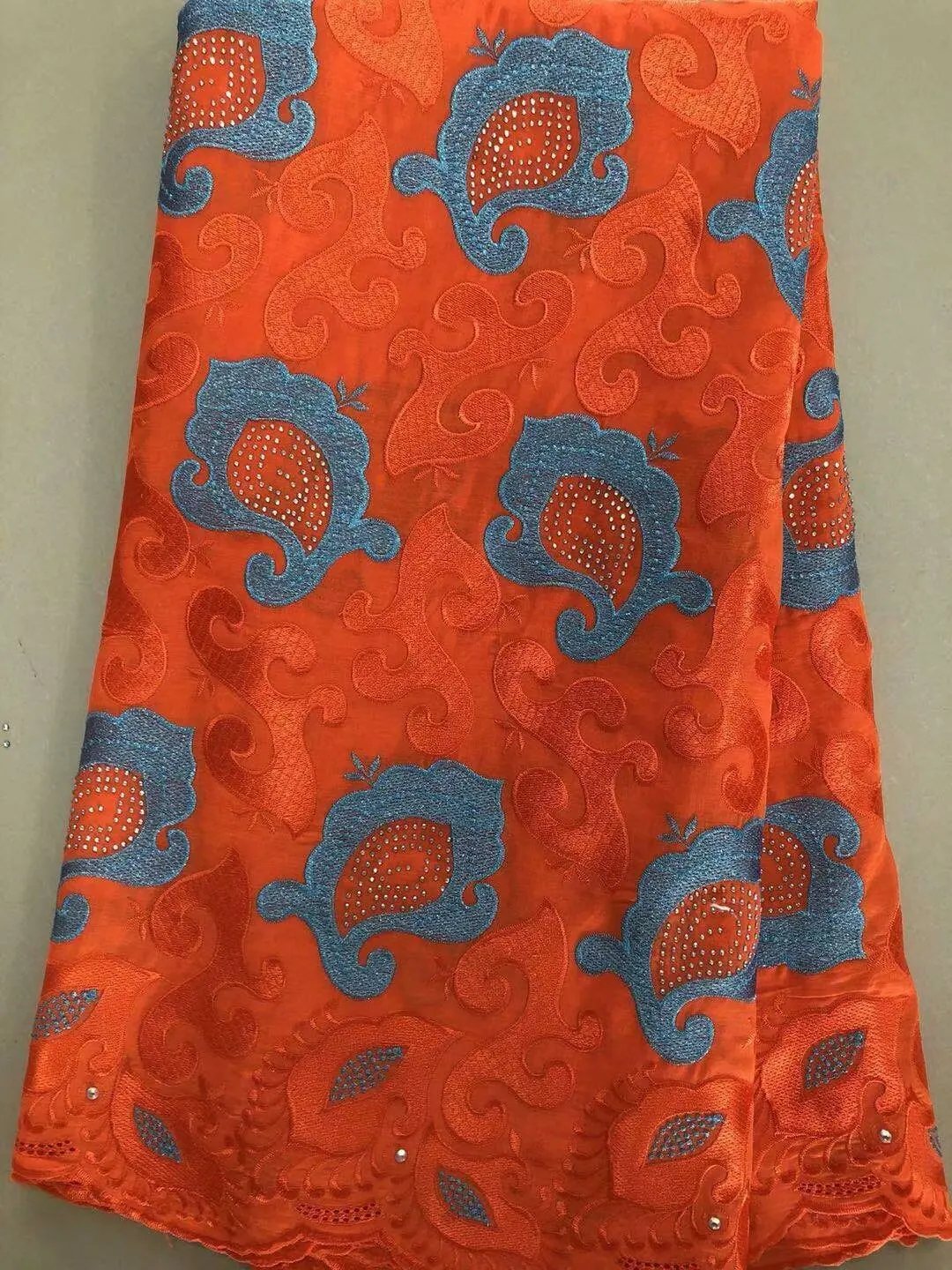 

Latest Design Swiss Voile Lace In Switzerland High Quality Embroidery African Dry Cotton Lace Fabric For Party Dress