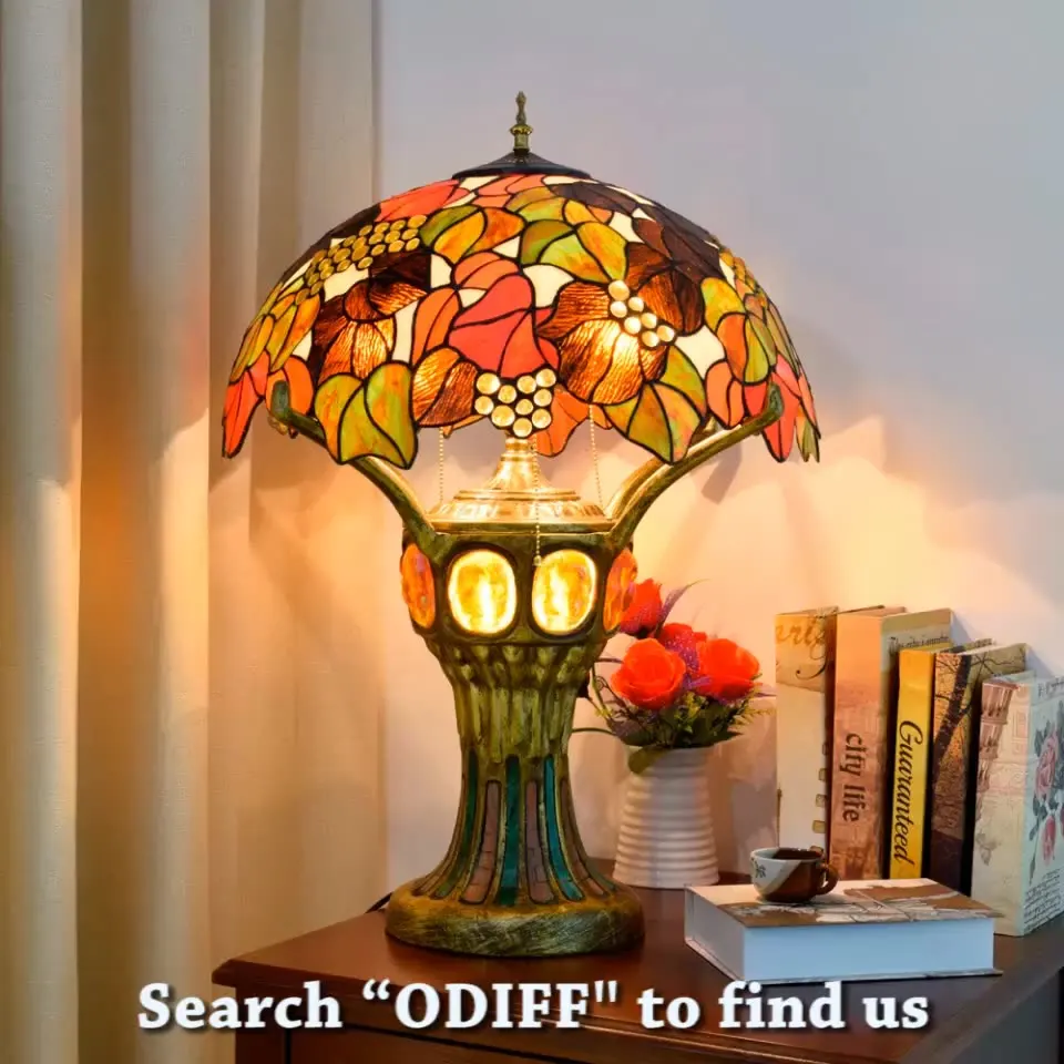 Рисунок 2 - Креативная большая настольная лампа с цветком розы