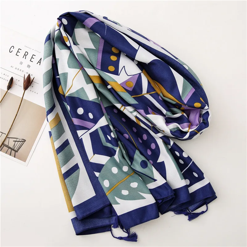 Дизайнерский Леопардовый шарф с принтом женский зимний длинный в испанском