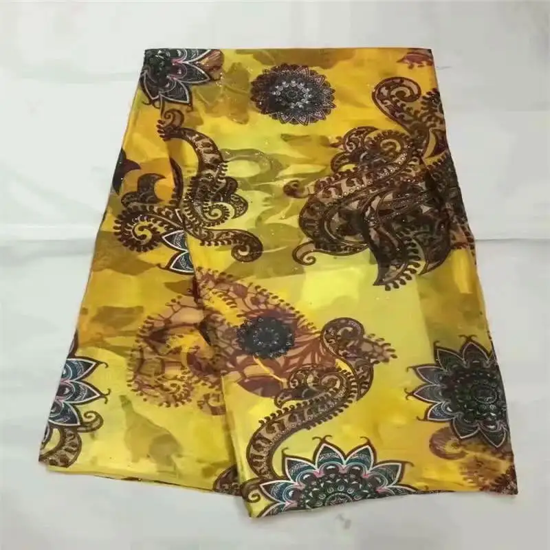 

5 Yards Latest Fashion Design African Soft Silk Fabric For Garment Neat Embroidery On The Material Silk Fabric ! LXFN11161