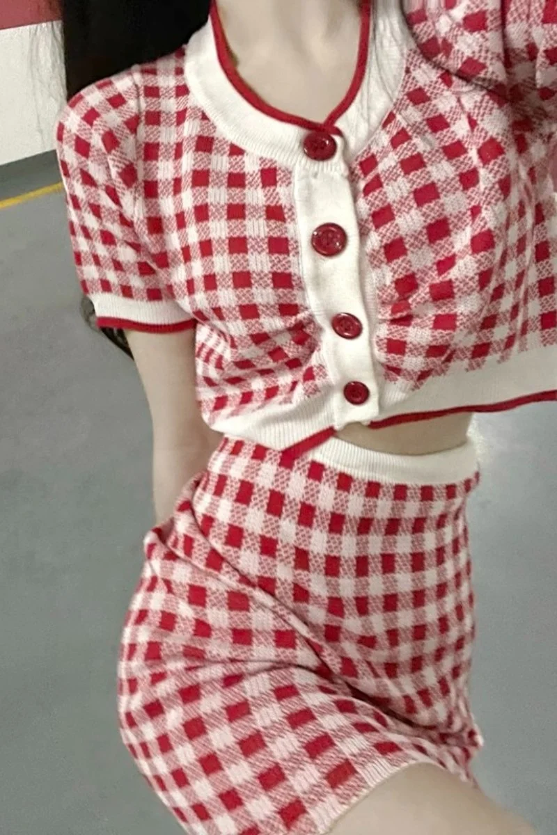 Женский костюм с юбкой Трикотажный в корейском и зарубежном стиле французскую