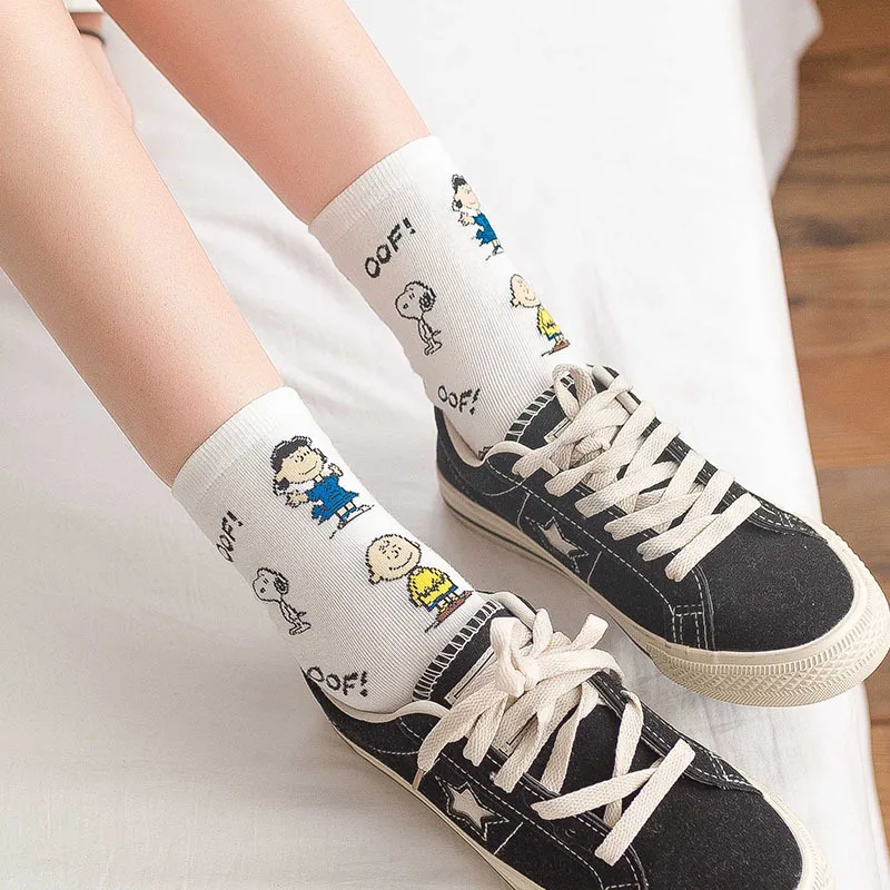 Ins стиль носки для женщин мультфильм аниме Досуг хлопковые носки Snoopy собака колледж Стиль студенческие Гольфы Q1526