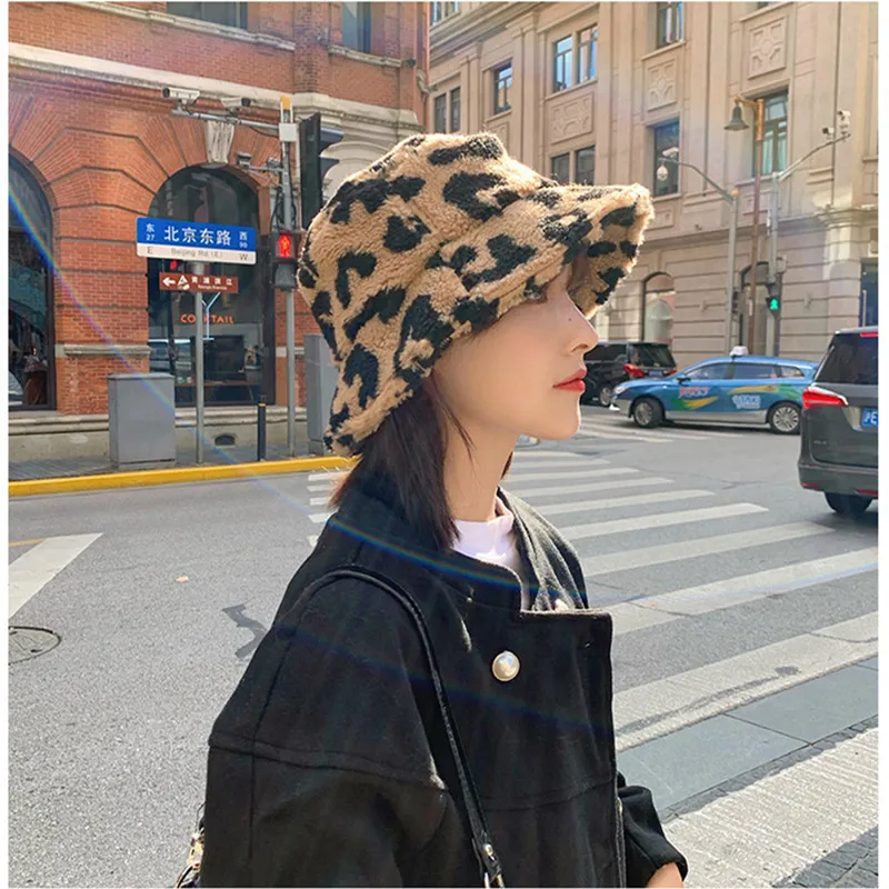 Панама женская зимняя с искусственным мехом плотная теплая пушистая леопардовой
