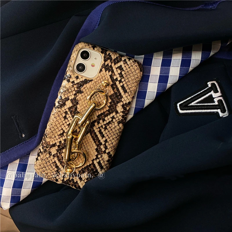 

Golden chain Wrist bracelet snakeskin Leather case For iphone 12 12Pro Max 11 11Pro X XR Xs max XR 7 8Plus SE protective capa