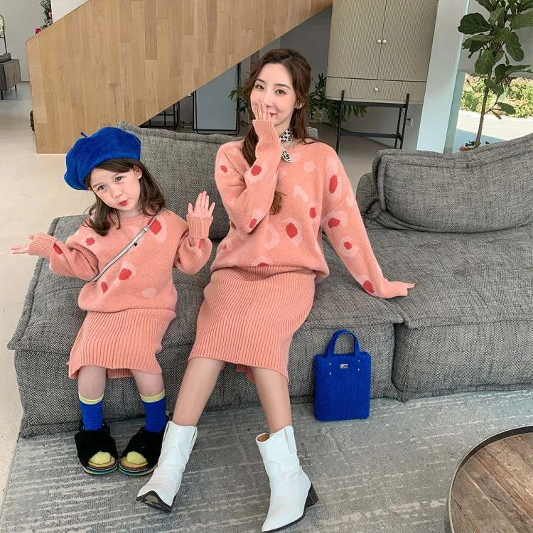 

Осенне-зимний костюм из двух предметов, детский трикотажный костюм в Корейском стиле и юбка, семейные одинаковые наряды