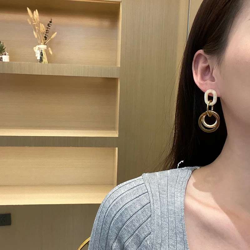 

S925 needle Modern Jewelry Drop Earrings Hot Selling Multi Round Circles White Brown Resin Metal Dangle Earrings For Girl