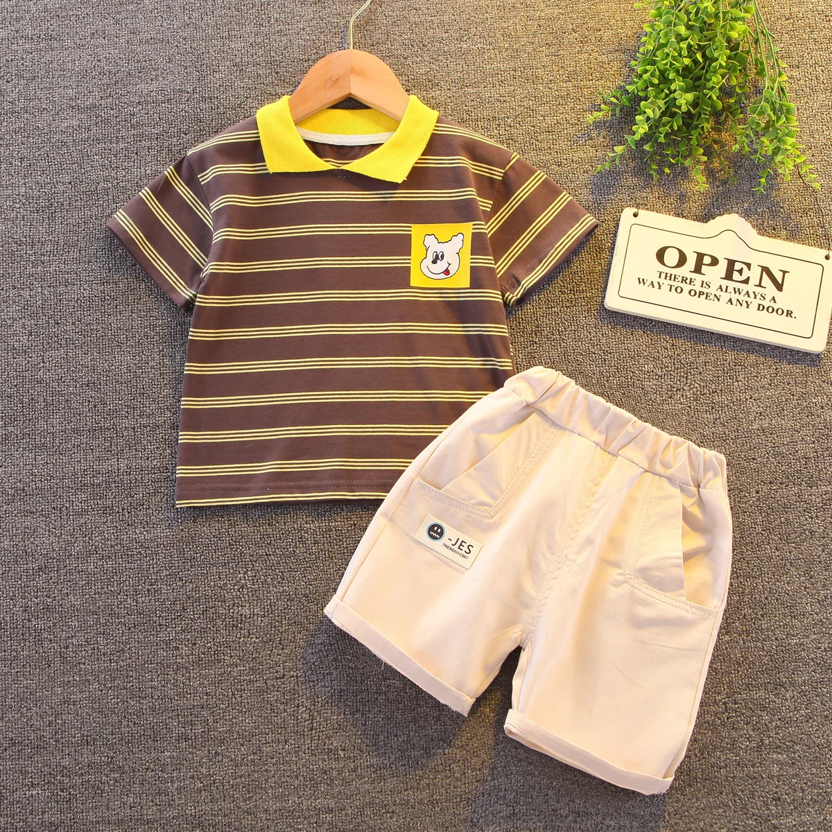 Летняя одежда для маленьких мальчиков голубая белая полосатая футболка с