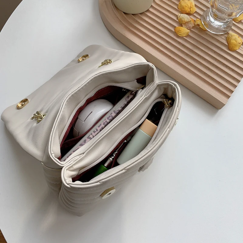 

French Style Leather Bag Female 2021 New Fashion All-match Chain Ladies Shoulder Bag Fresh And Simple Girl Messenger Bag Tide