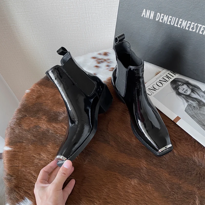 

Vallu 2020 winter metal toe cut hill boots square toe patent leather mid-heel short boots leather men and women casual shoes