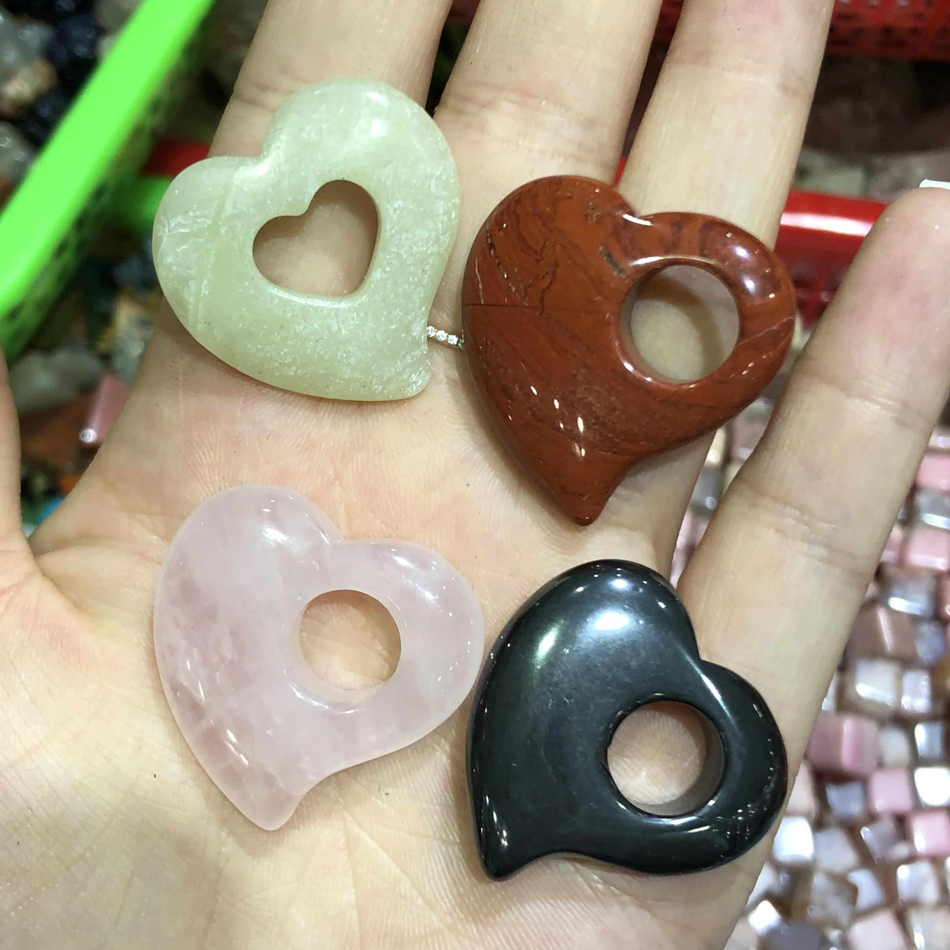 

Природный кристалл в форме сердца, драгоценный камень, искусственные кристаллы