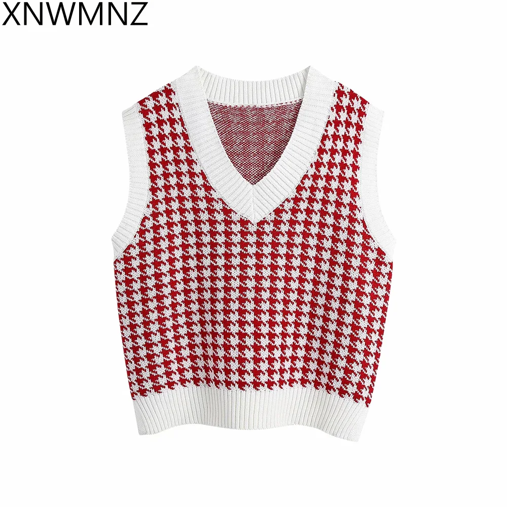 

XNWMNZ Za Women 2021 Fashion Oversized Houndstooth Knitted Vest Sweater Vintage Sleeveless Side Vents Female Waistcoat Y2K Tops