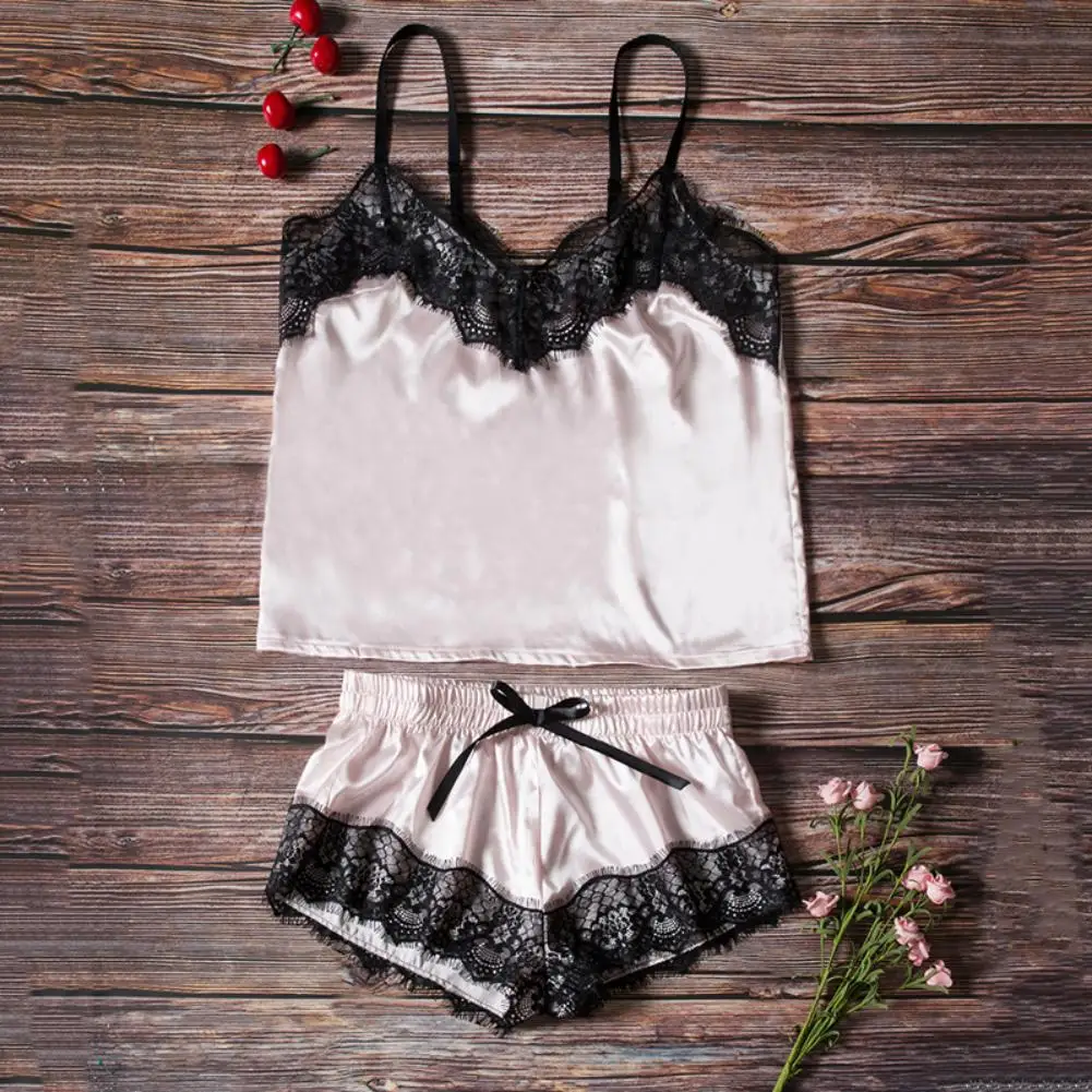

Pajamas Women Sexy Sleep tops Satin V-Neck Camisole Shorts Set Sleepwear Pyjama Femme Sexy Home Clothes Suit Girls Nightie