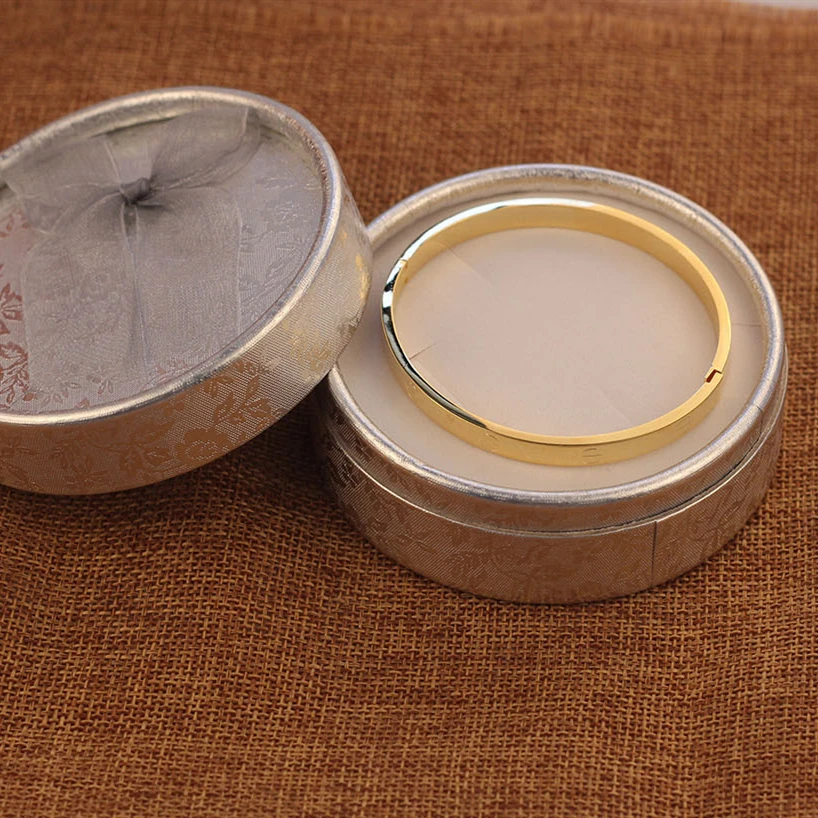 

Fine Pink Jewlery Box Solid Color Ring Earring Pendants Multifunction Jewelry Packaging Cute Romantic Round Jewelry Organizer