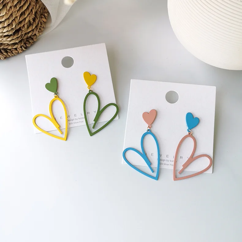 

New Popular Sweety And Simple Colorful Big Love Earrings Trend Exaggerated Temperament Boucle D'oreille Accessories