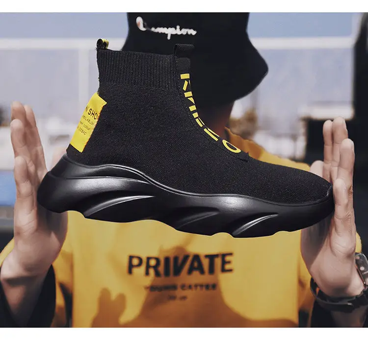 2020 new elastic socks shoes high top men's hip hop tide casual sports Korean fashion socks shoes