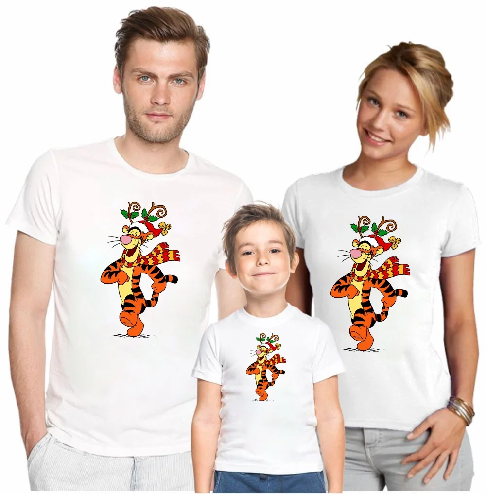 

Модная семейная одежда Disney, сочетающаяся с отцом, мамой, детьми семейная одежда, мультяшная Рождественская Футболка с принтом тигра, топы дл...