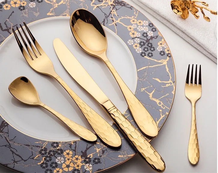 

High-end 304 stainless steel Western food knife, fork and spoon court varved gold-plated steak knife and fork hotel tableware