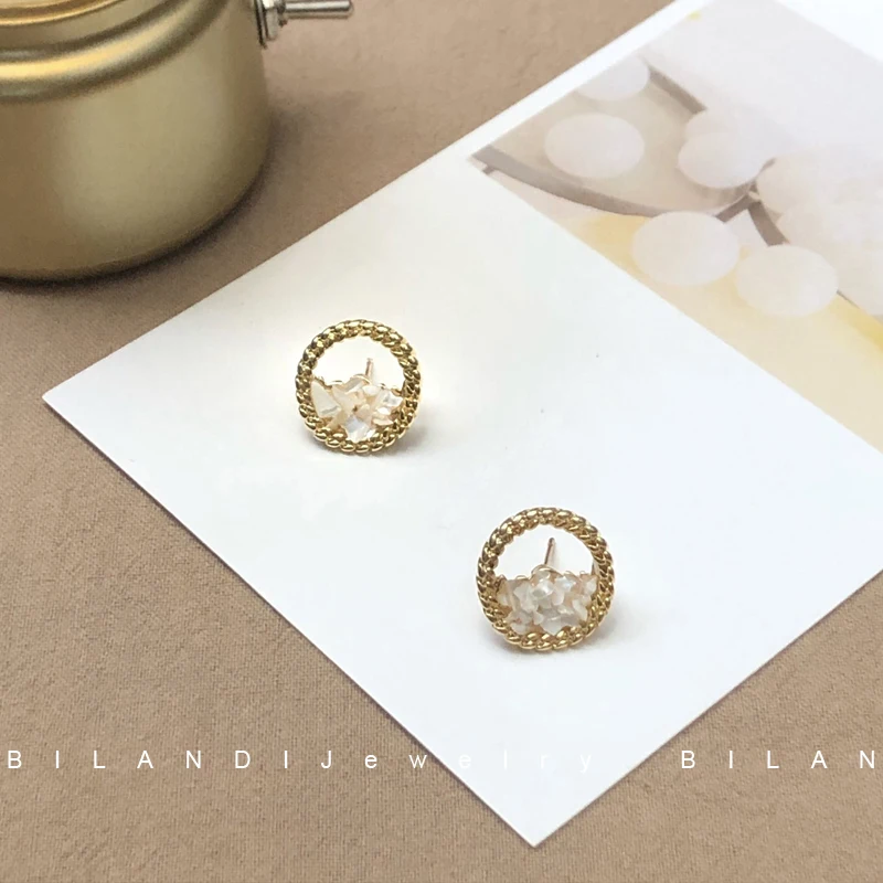 

S925 needle Women Jewelry Earrings Pretty Design Metal Alloy Golden Plating Half Resin Stud Earrings For Girl Party Gifts