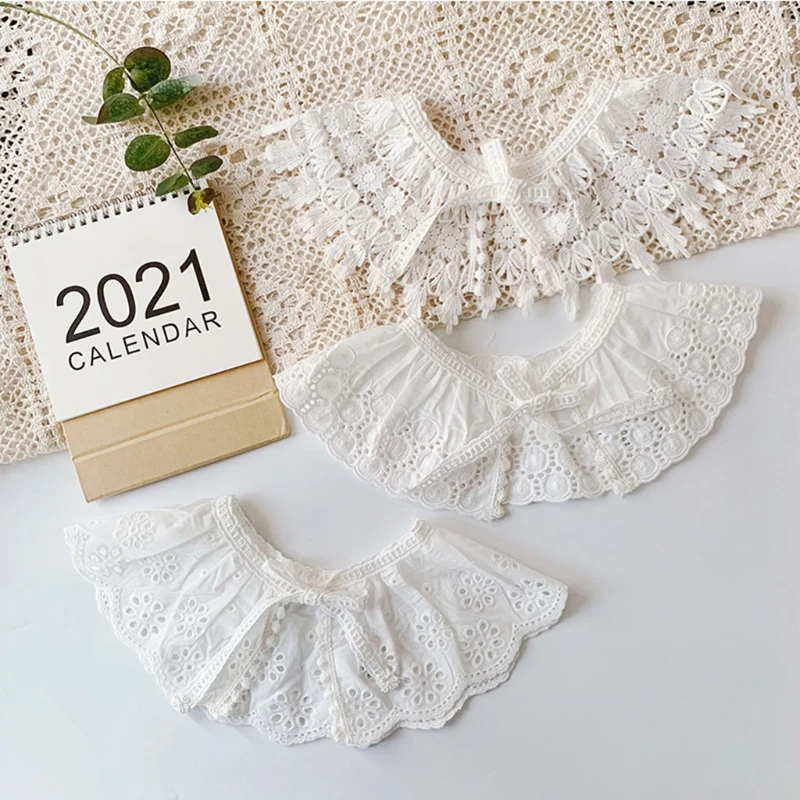 

Baby Infants Shawl Hollow Out Lace Feeding Bibs Soft Cotton Collar Saliva Towel Neckwear Toddler Newborn Drool Burp Cloth J60B