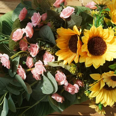 Роскошный искусственный венок с цветами Декоративная гирлянда изображением