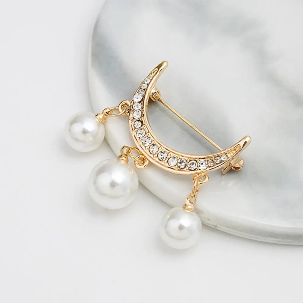

Dropshipping!! 2Pcs Semicircle Faux Pearls Drop Brooch Pin Badge Clothes Piercing Ornament