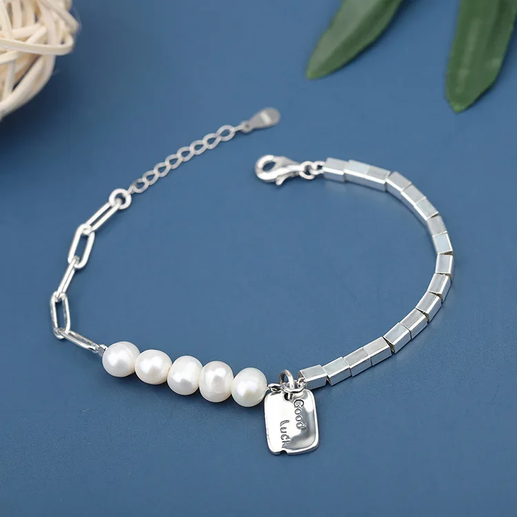 

S925 sterling silver Pearl square bracelet light luxury simple niche design cold bracelet high-level hand jewelry girlfriends