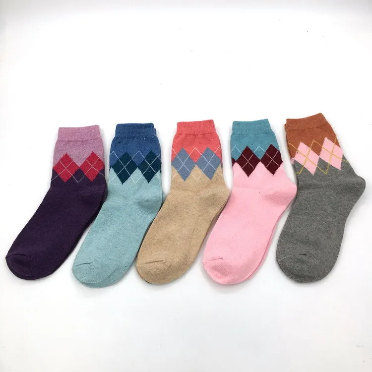 5 Pairs/box Wholesale Women's Boxed Pack Socks Warm Wholesale Female Thickened Sock In Winter