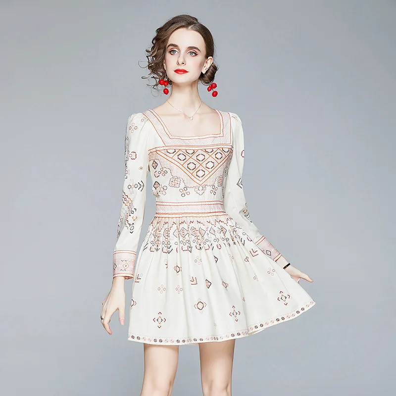 

2022 Autumn New Retro Temperament Vestidos Women's Collar Waist Slimming European Goods Mini Dress DK106