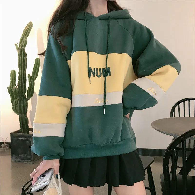 Женский свитер в полоску с круглым вырезом и длинными рукавами зимняя одежда