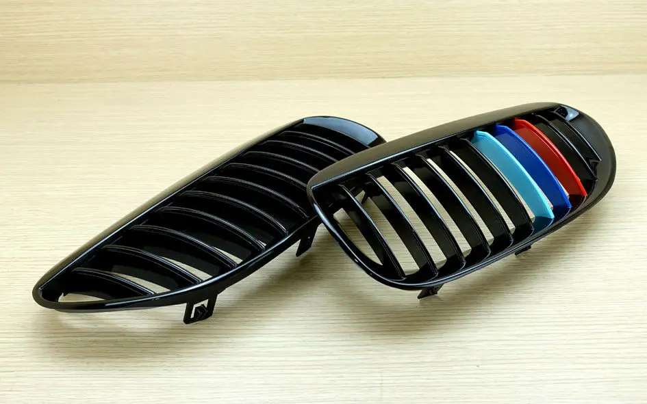 

One Pair M color Glossy Black Car Front Kidney Grille Grill For BMW E63 E64 LCI M6 630 645 650