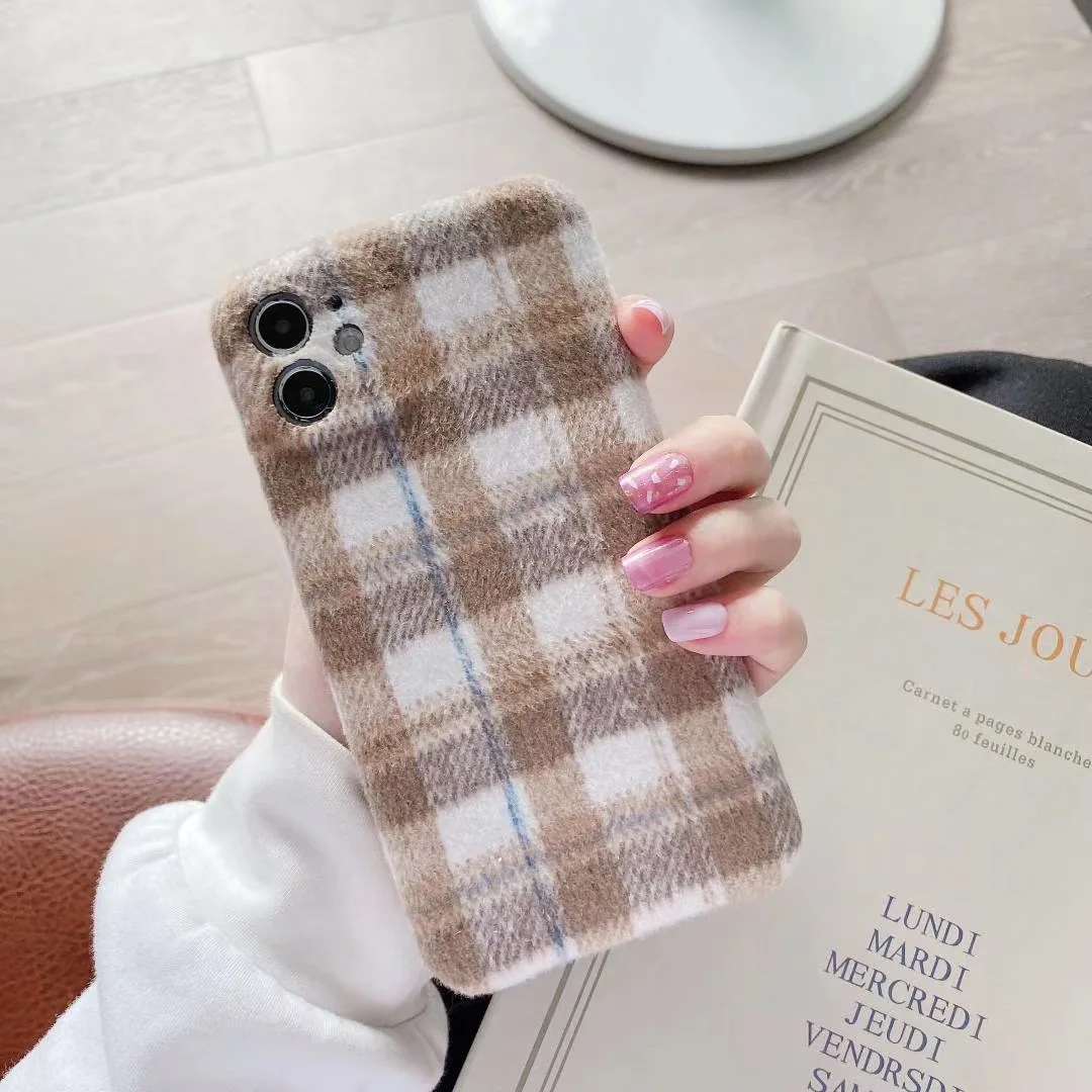 

Wixcen Simple Plaid Plush Fabrics Phone Case for Iphone 12mini 11 Pro Max 7 8 Xr x Xs Plus Warm Cloth Soft Tpu Back Cover