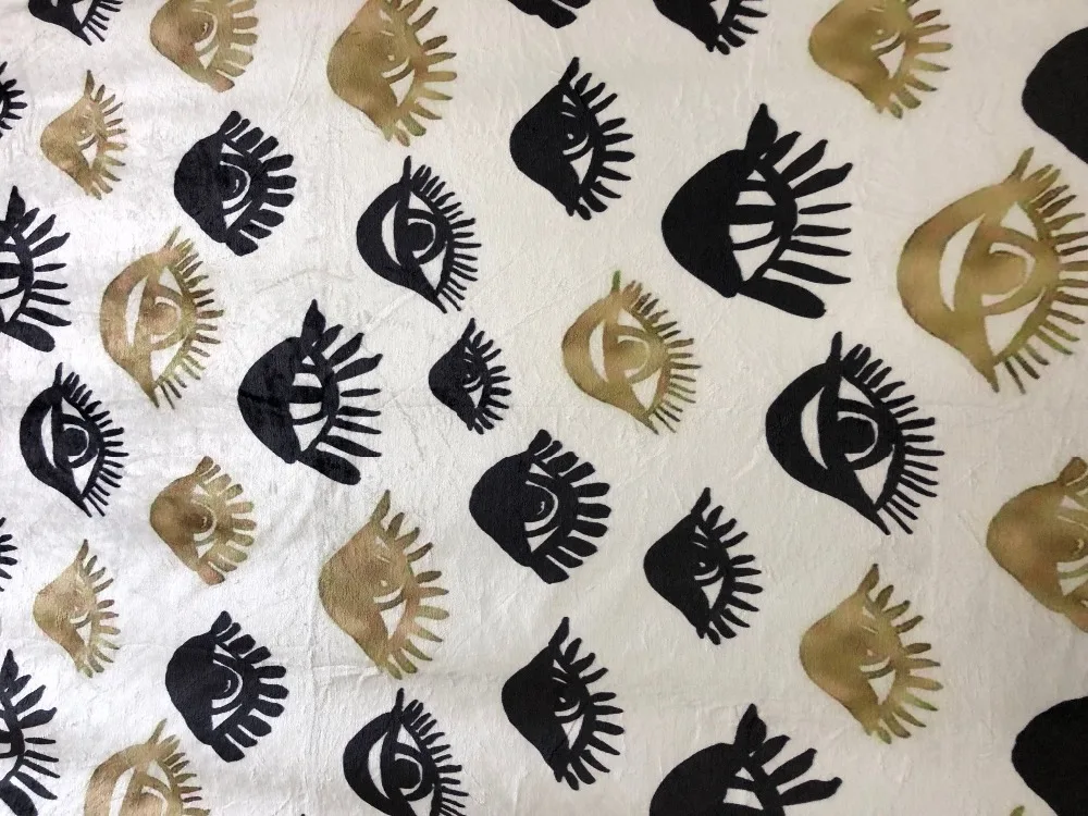 Trippy Throw Blanket Sexy Woman Eyes with Eyelash Unusual Style Fashion Icon Modern Design Print Warm Microfiber Blanket