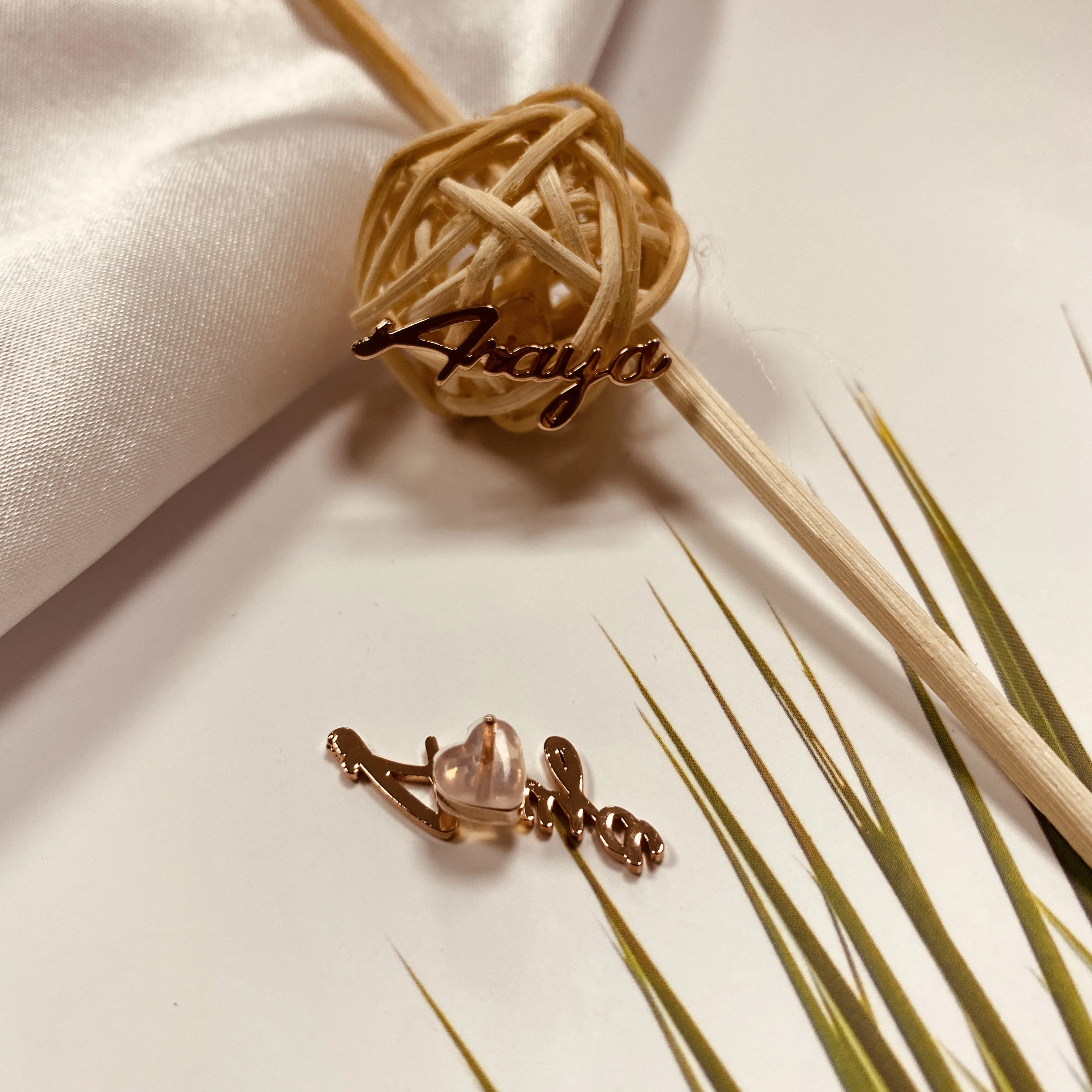 Индивидуальные женские серьги с именем на заказ персонализированные