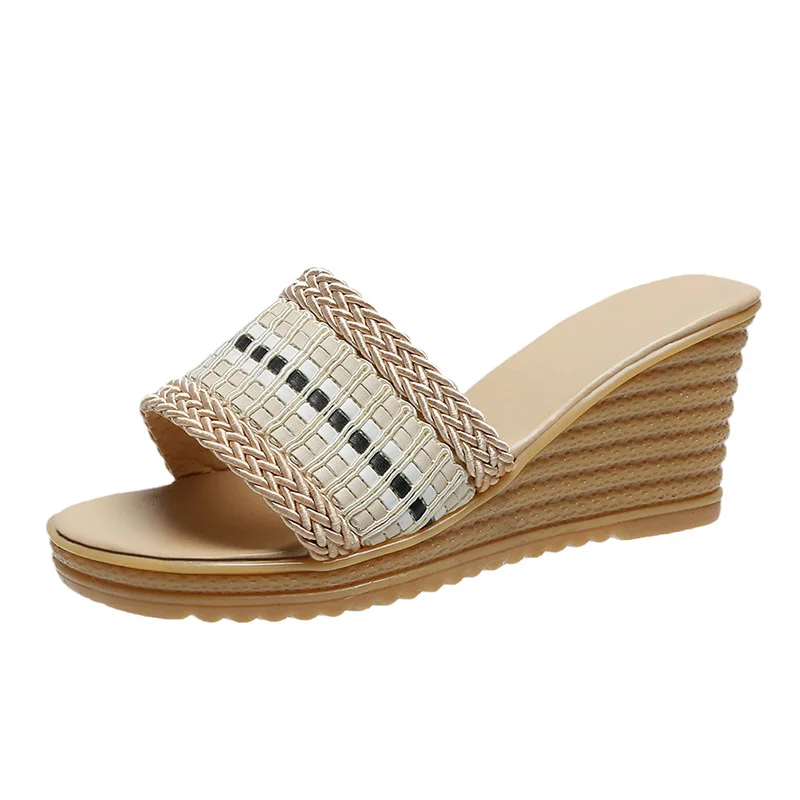 

Slippers Casual Summer Women's Shoes On A Wedge Heeled Mules Med Slides Pantofle Platform Luxury High 2021 Totem Fashion TPR Bas