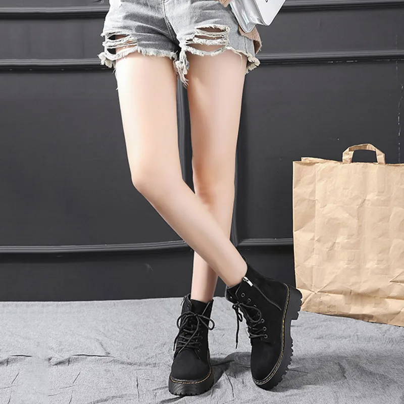 

Newly Women Boots Platform Round Toe Shoes Anti-slip Breathable Soft for Autumn Winter m99