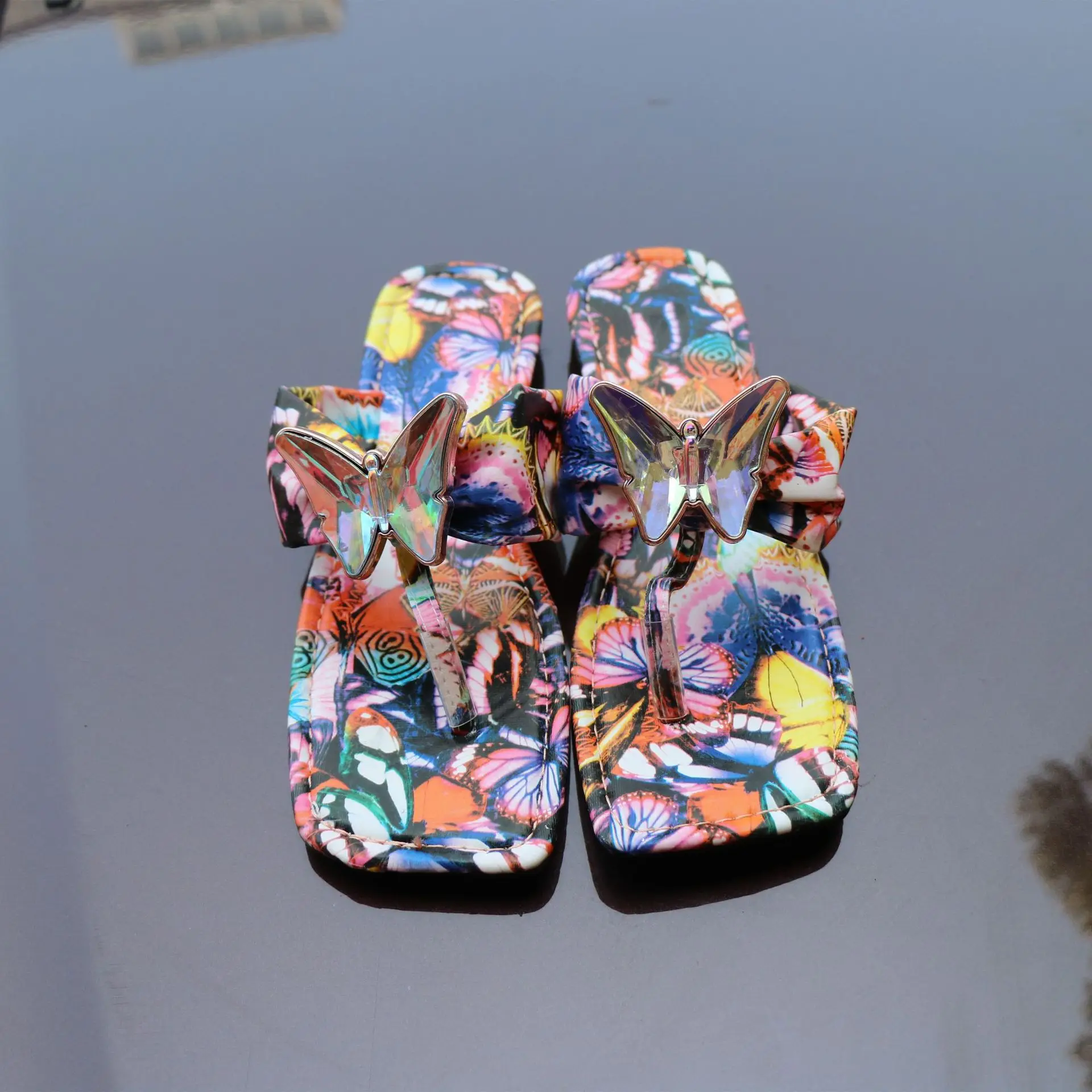 

2021 new slippers large color matching herringbone flat women's sandals