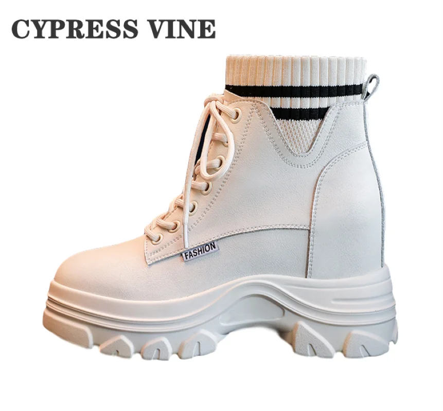 

Женские ботинки-мартинсы из спилка, с круглым носком, размеры 34-39