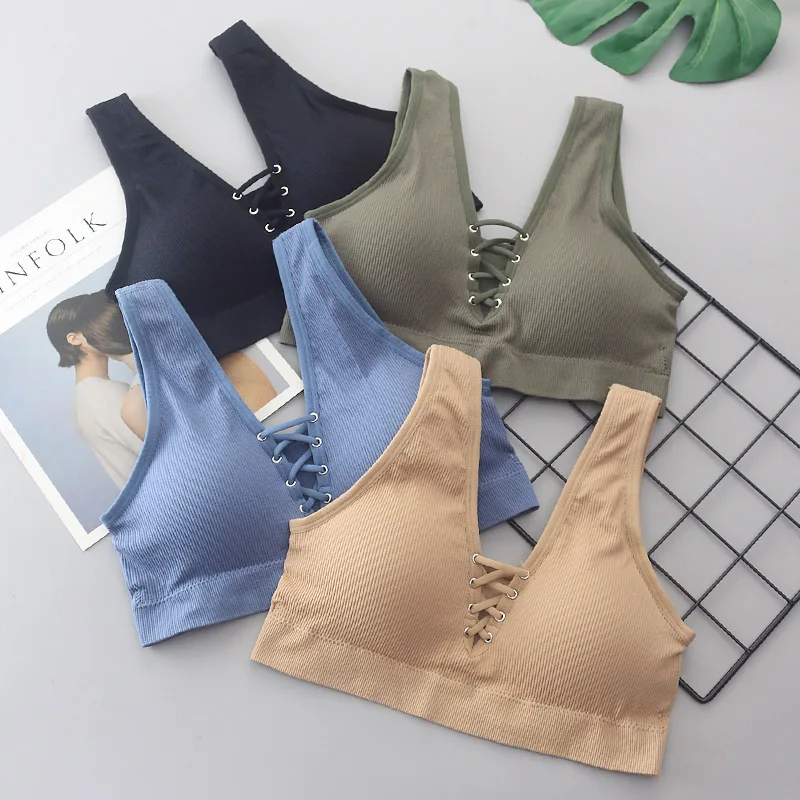 Женский укороченный топ без косточек бесшовный с v образным вырезом спереди
