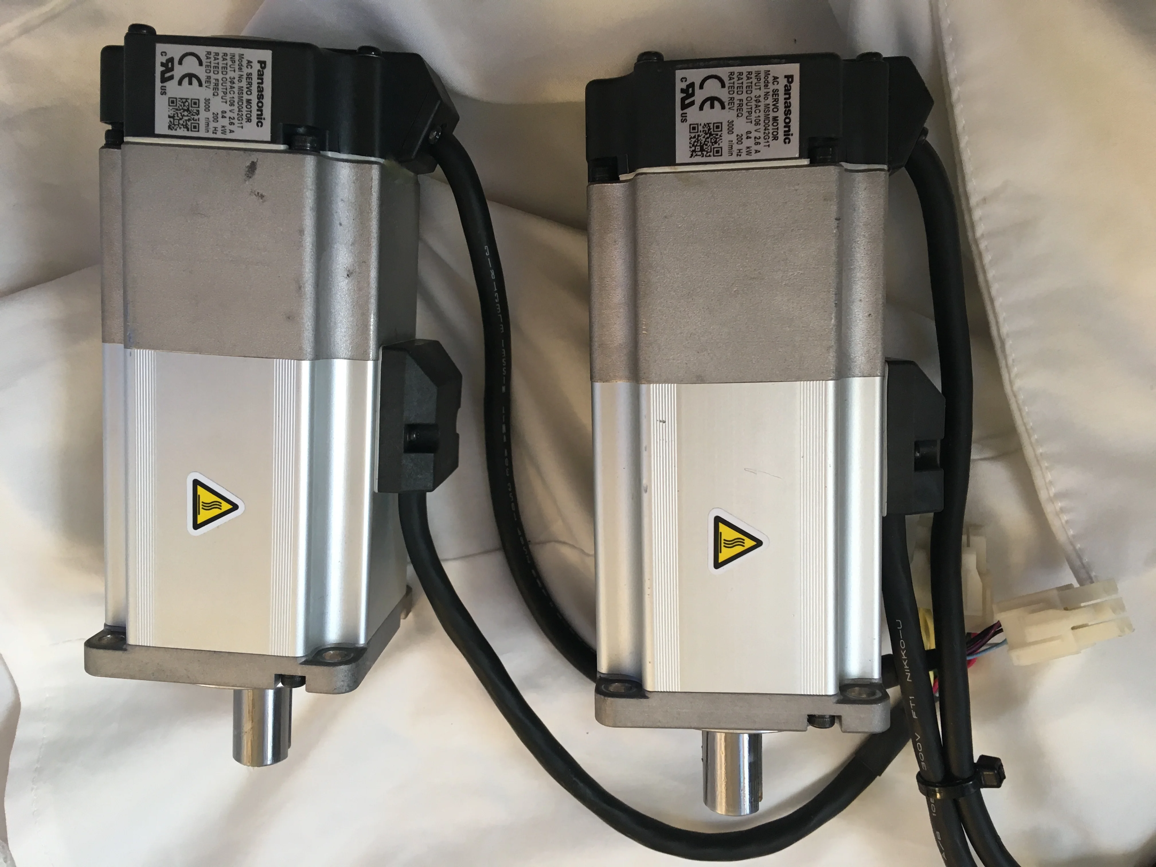 Сервомотор MSMD042G1T 3000 об/мин в переменного тока |