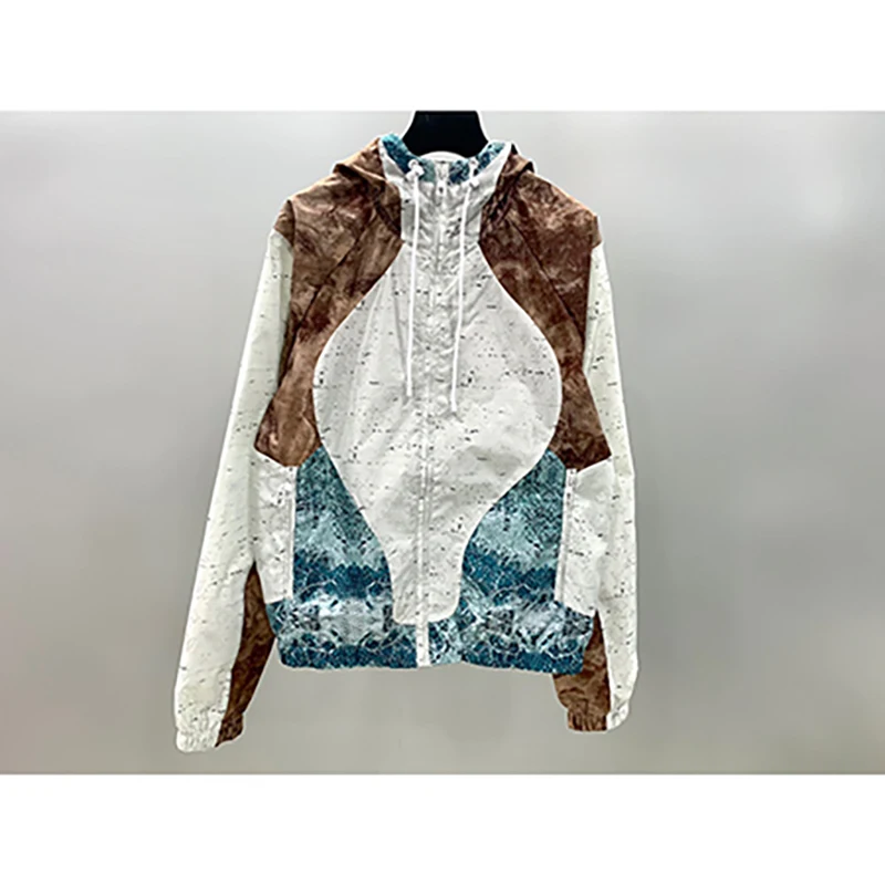 

Patchwork printed Windproof jacket