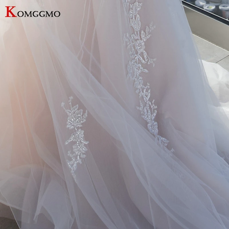 

Custom Made Cap Sleeve Illusion O-Neck Court Train Bridal Gown 2021 Hot Sale Embroidery Appliques Tulle Button Wedding Dress