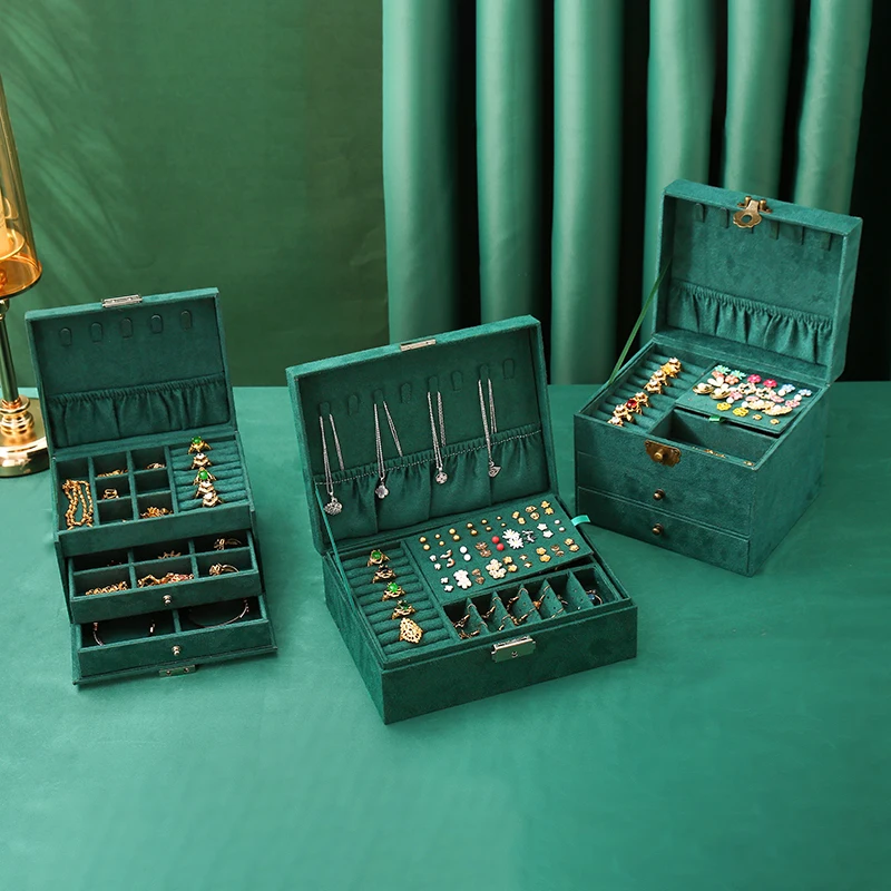WE 3styles Green Velvet Flannel Jewelry Storage Box with Retro Lock Organizer Earring Necklace Display Organizer for Women Gifts