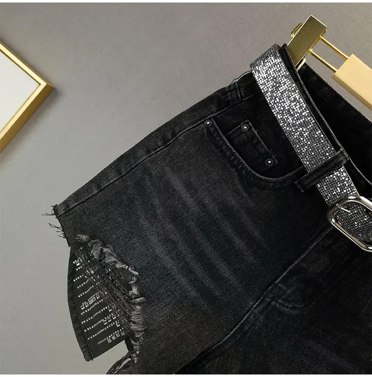 

Black Large Pocket Rhinestone Denim Shorts Women's Fashionable 2021 Summer Jeans New High Waist Slimming Holes Hot Pants