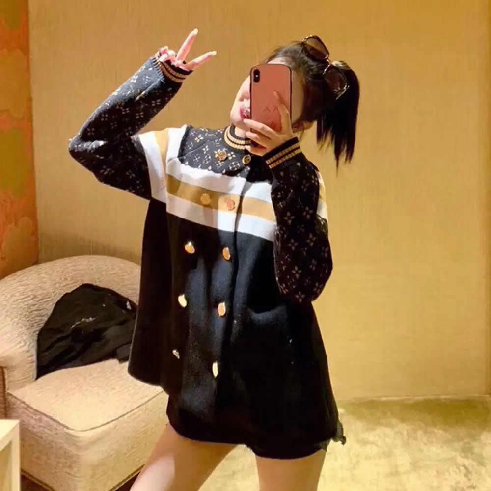 

Autumn and winter jacquard letter Crew Neck Sweater Vintage printed sweater tweed coat