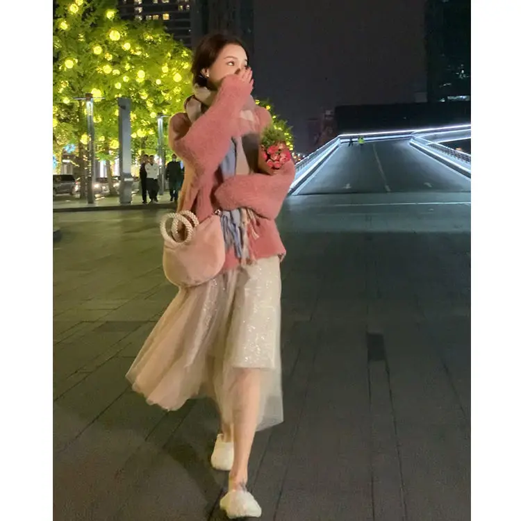 

Women 2021 Autumn Winter New Sets Female O-neck Knitted Sweater Tops + Loose Mesh A-line Skirts Ladies Two Piece Suits Y481