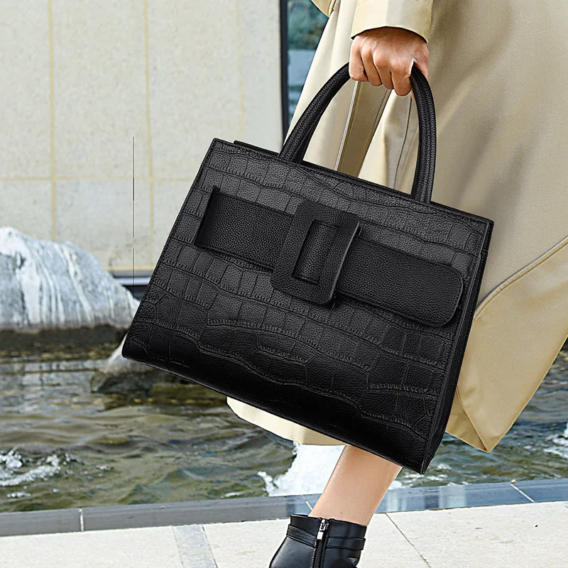 

Luxury Brand 100% Genuine Leather Fashion High-end Western Style Large-capacity Ladies Tote Bag Temperament All-match Handbag Cc